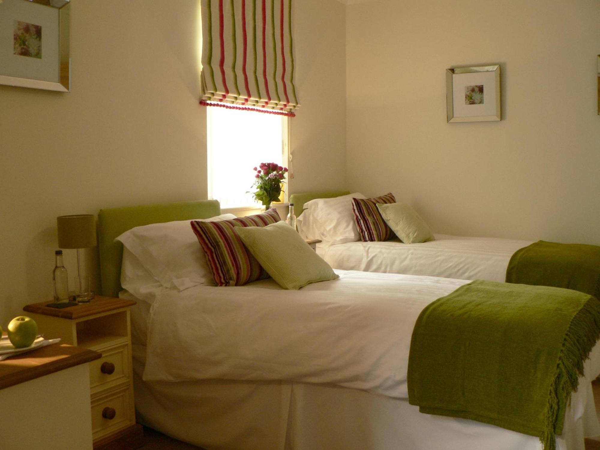 Ashberry Guest House Penrith Ngoại thất bức ảnh